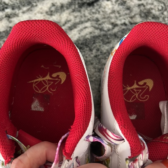 Air Force 1. Size 6.5 Y ( it fits my Sz 8 womens foot) - Picture 6 of 11